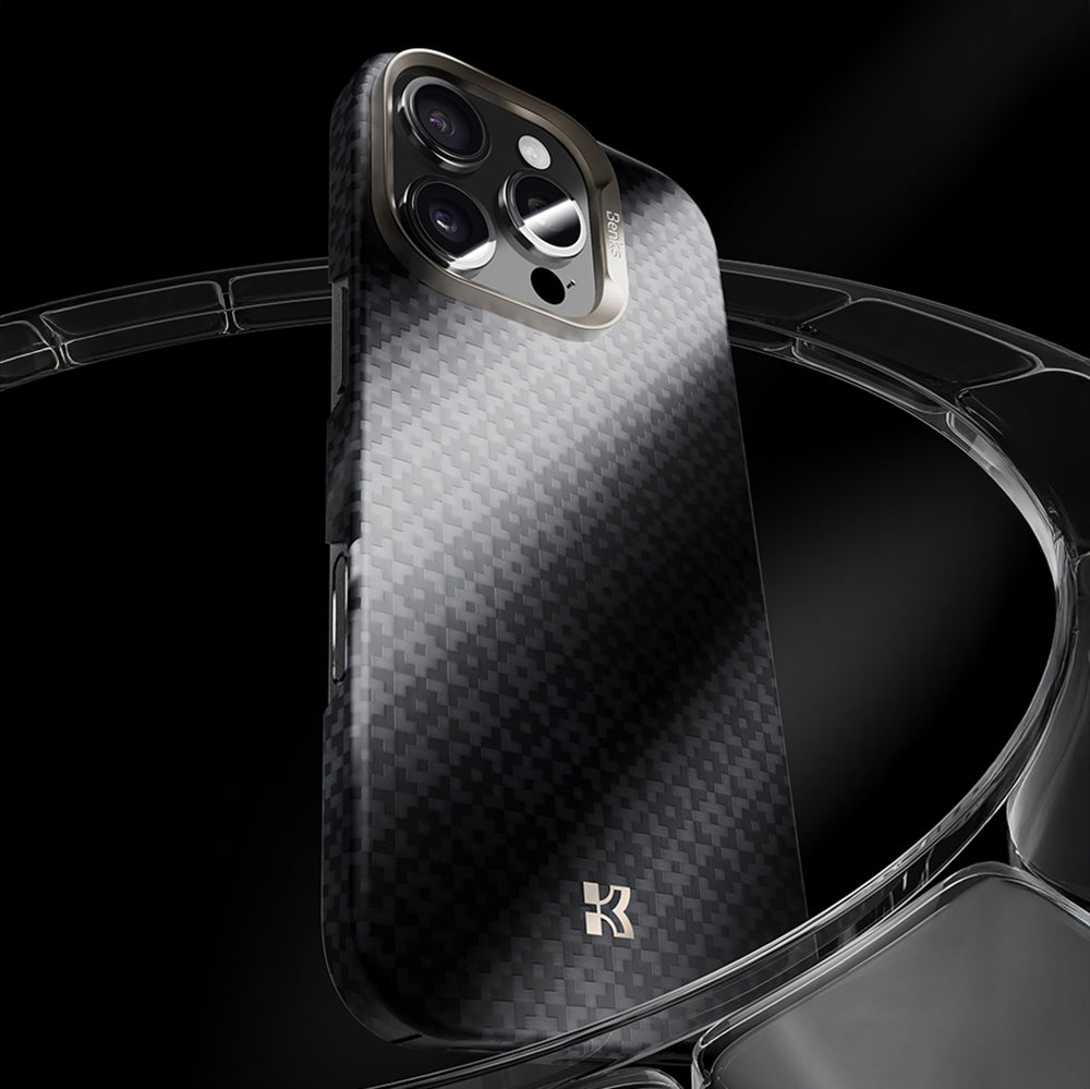 Apple iPhone 16 Pro Max Kılıf M-Safe Şarj Özellikli Benks ArmorAir ArmorGrid Serisi Kevlar Kapak Mavi