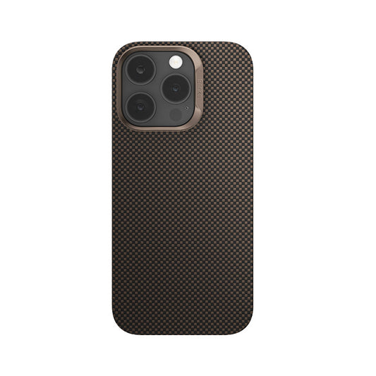 Apple iPhone 16 Pro Max Kılıf M-safe Şarj Özellikli Benks Ultra Lightweight ArmorTint ArmorAir Kevlar Kapak Gold