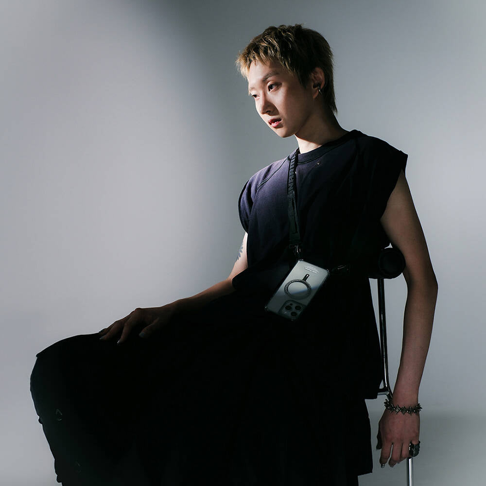 Apple iPhone 16 Pro Max Kılıf M-safe Şarj Özellikli Airbagli Şeffaf SkinArma Saido Prime Kapak Titanyum