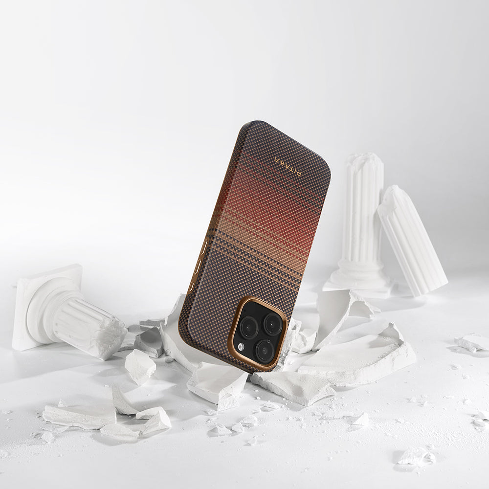 Apple iPhone 16 Pro Max Kılıf M-safe Şarj Özellikli Aramid Fiber Pitaka Military-Grade Sunset-Moonrise Serisi Sunset Kapak Kahverengi