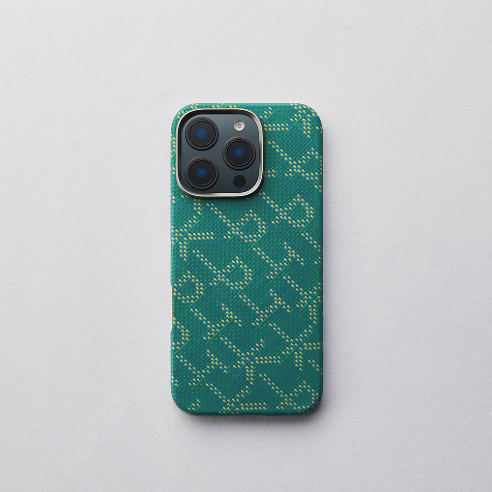 Apple iPhone 16 Pro Max Kılıf M-safe Şarj Özellikli Aramid Fiber Pitaka Tactile Woven Monogram Serisi Kapak Siyah