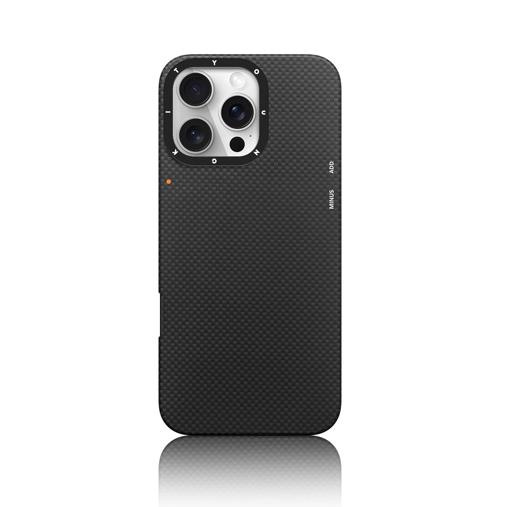 Apple iPhone 16 Pro Max Kılıf M-safe Şarj Özellikli Aramid Fiber Youngkit 1500D Kevlar Extreme Wing Serisi Kapak Siyah