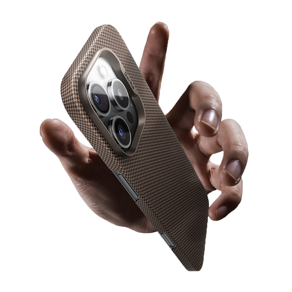 Apple iPhone 16 Pro Max Kılıf M-safe Şarj Özellikli Benks Yeni Seri ArmorTint ArmorAir Kevlar Kapak Gold