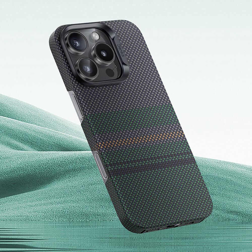 Apple iPhone 16 Pro Max Kılıf M-safe Şarj Özellikli Karbon Fiber Tasarımlı Benks Aurora ArmorAir Kevlar Kapak Siyah