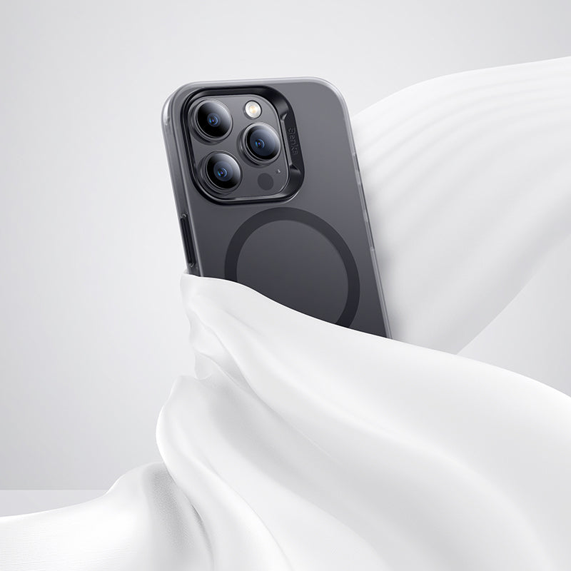 Apple iPhone 16 Pro Max Kılıf M-safe Şarj Özellikli Yeni Seri Benks Lucid Armor Kapak Gold