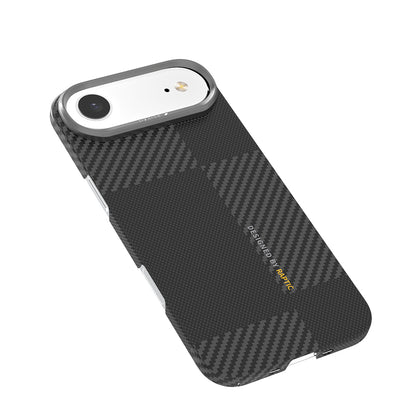 Apple iPhone 17 Air Kılıf M-safe Şarj Özellikli 600D Metal Kamera Çerçeveli Raptic Aramid Fiber Geotik Serisi Kapak Siyah