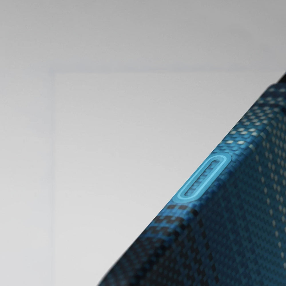 Apple iPhone 17 Kılıf M-safe Şarj Özellikli Aramid Fiber Pitaka Tactile Woven Sunset-Moonrise Serisi Kapak Kahverengi