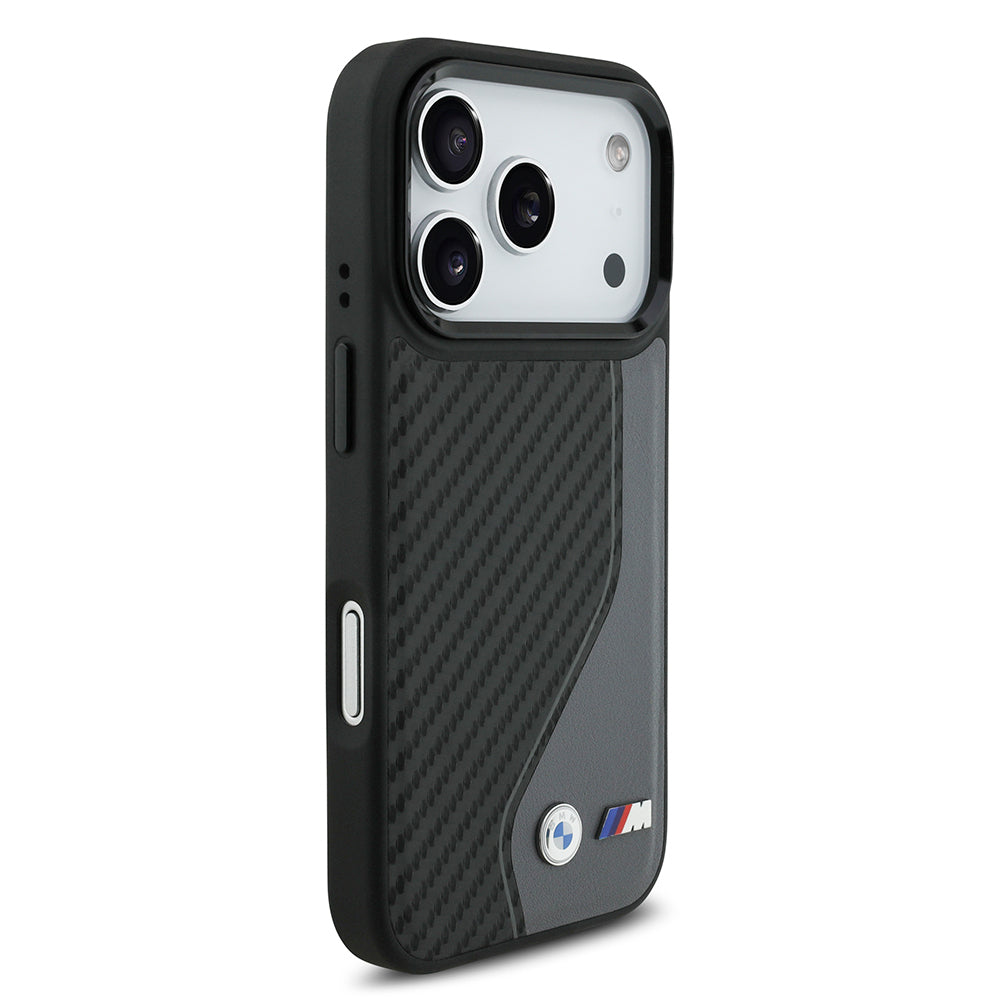 Apple iPhone 17 Pro Kılıf BMW Orjinal Lisanslı M-safe Şarj Özellikli Metal BMW ve M Logolu PU Karbon Tasarımlı Kapak Siyah