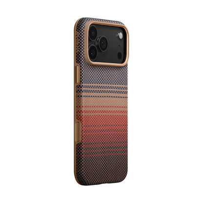 Apple iPhone 17 Pro Kılıf M-safe Şarj Özellikli Aramid Fiber Pitaka Military-Grade Sunset-Moonrise Serisi Kapak Kahverengi