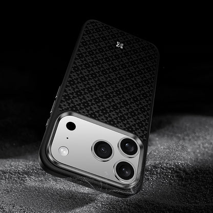 Apple iPhone 17 Pro Kılıf M-Safe Şarj Özellikli Benks ArmorPro ArmorGrid Serisi Kevlar Kapak Turuncu