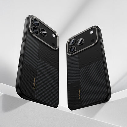 Apple iPhone 17 Pro Kılıf M-safe Şarj Özellikli Karbon Fiber Benks Montage Hybrid ArmorPro Kevlar Kapak Siyah