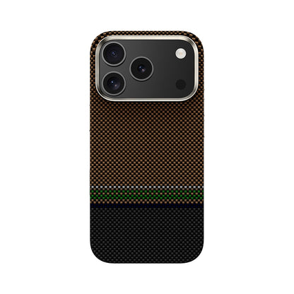 Apple iPhone 17 Pro Kılıf M-safe Şarj Özellikli Karbon Fiber Tasarımlı Benks Prestige ArmorPro Kevlar Kapak Gold