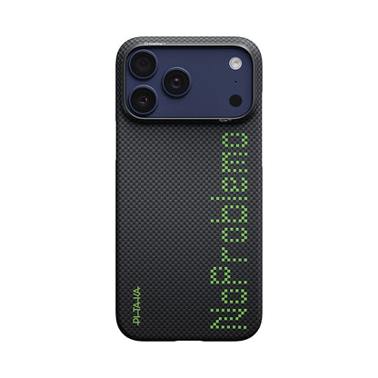 Apple iPhone 17 Pro Kılıf M-safe Şarj Özellikli Lumintex Teknolojili Fosforlu Aramid Karbon Fiber Pitaka Tactile Woven Aries Serisi Kapak