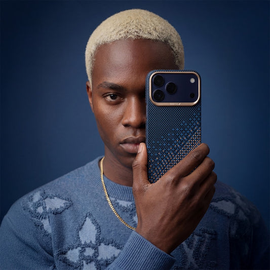 Apple iPhone 17 Pro Kılıf M-safe Şarj Özellikli Raptic Aramid Skin Serenity Serisi Karbon Kapak