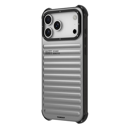 Apple iPhone 17 Pro Kılıf Mat Renkli Tasarım Youngkit True Color Serisi Kapak Siyah