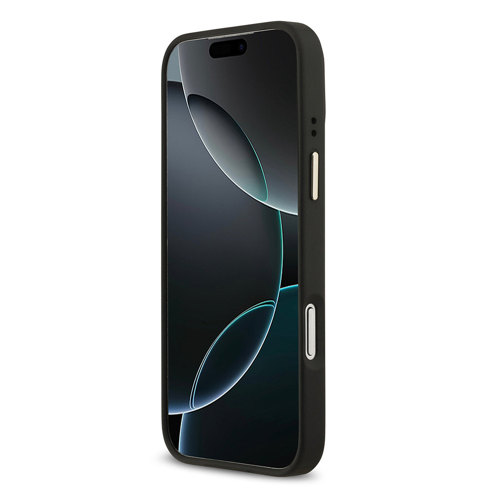 Apple iPhone 17 Pro Max Kılıf Guess Orjinal Lisanslı M-safe Şarj Özellikli Gold Metal Kamera Çerçeveli PU Deri 4G Desenli Yazı Logolu Kapak Kahverengi