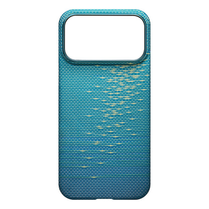 Apple iPhone 17 Pro Max Kılıf M-safe Şarj Özellikli Aramid Fiber Pitaka Glints of Gold Ultra Slim Serisi Kapak Mavi