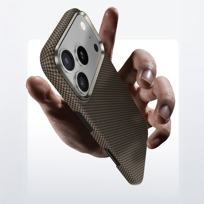 Apple iPhone 17 Pro Max Kılıf M-safe Şarj Özellikli Benks Yeni Seri ArmorTint ArmorAir Kevlar Kapak Gold