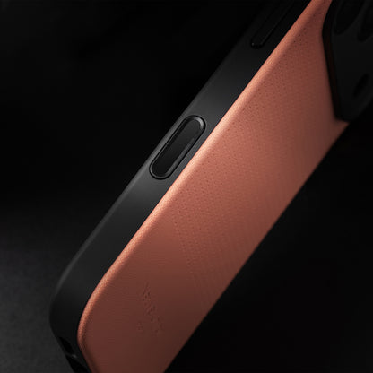 Apple iPhone 17 Pro Max Kılıf M-safe Şarj Özellikli Deri Dokulu Native Union 2025 Active Serisi Kapak