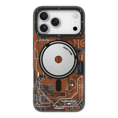 Apple iPhone 17 Pro Max Kılıf M-safe Şarj Özellikli Kamera Denetim Butonlu Youngkit Technology Serisi Kapak Turuncu