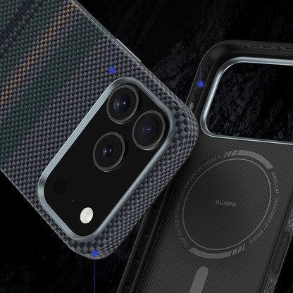 Apple iPhone 17 Pro Max Kılıf M-safe Şarj Özellikli Karbon Fiber Tasarımlı Benks Aurora ArmorPro Kevlar Kapak Yeşil