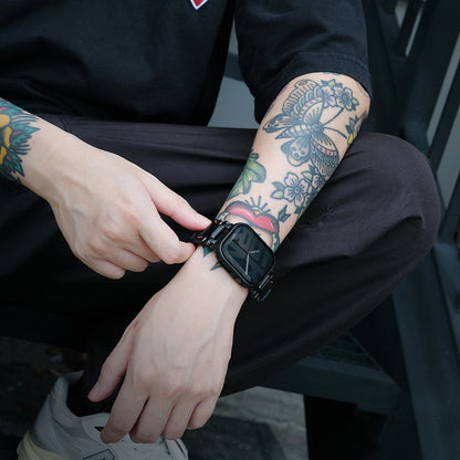 Apple Watch 10 46mm Skinarma Gado Sert Silikon Kasa ve Ekran Koruyucu Siyah