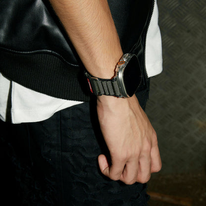 Apple Watch 7 45mm SkinArma Kobu Hasır Kordon Siyah