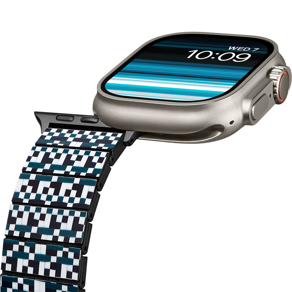 Apple Watch Serisi Uyumlu Aramid Fiber ve Karbon Fiber Pitaka Dreamland ChromaCarbon Serisi Mosaic Universal Kordon Mavi-Beyaz