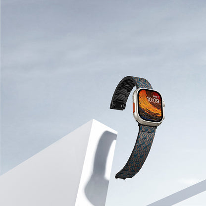 Apple Watch Serisi Uyumlu Aramid Fiber ve Karbon Fiber Pitaka Dreamland ChromaCarbon Serisi Stairs Universal Kordon Mavi-Kahverengi