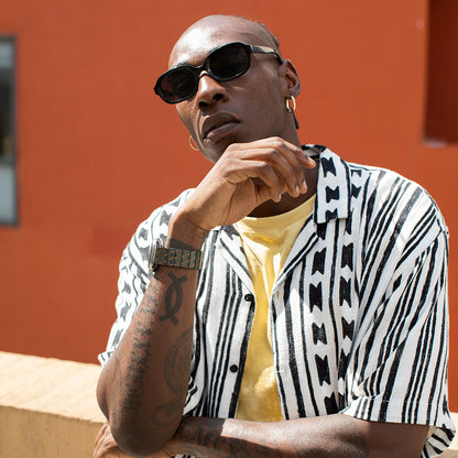 Apple Watch Serisi Uyumlu Aramid Fiber ve Karbon Fiber Pitaka Dreamland ChromaCarbon Serisi Stairs Universal Kordon Mavi-Kahverengi