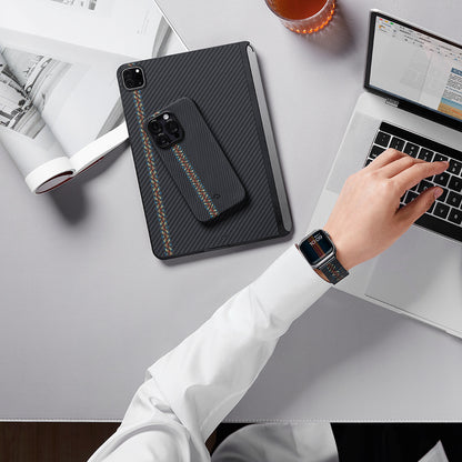 Apple Watch Serisi Uyumlu Aramid Fiber ve Karbon Fiber Pitaka Modern Serisi Rhapsody Universal Kordon Siyah