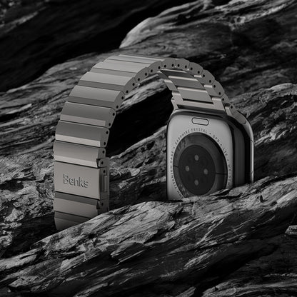 Apple Watch Ultra 49mm Benks Aero Titan Serisi Titanyum Metal Kordon Titanyum