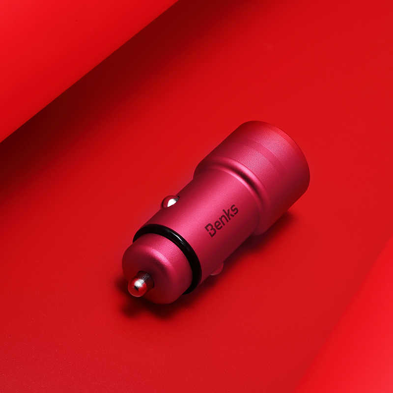 Benks C28 Fast Charging PD Araç Şarj Aleti Kırmızı
