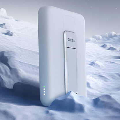 Benks MP08 M-safe Magnetik Standlı İnce Tasarımlı Powerbank 10000mAh Beyaz