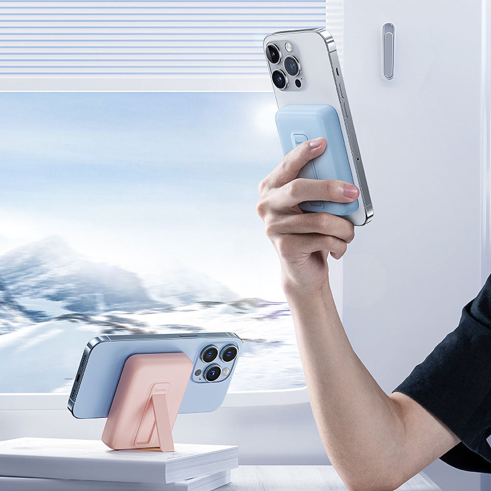 Benks MP09 M-safe Magnetik Standlı İnce Tasarımlı Powerbank 6000mAh Siyah