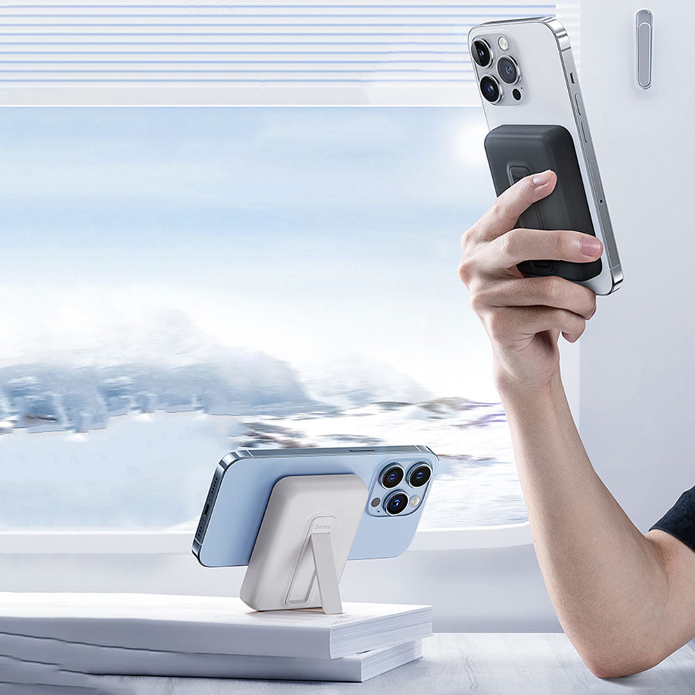 Benks MP09 M-safe Magnetik Standlı İnce Tasarımlı Powerbank 6000mAh Mavi