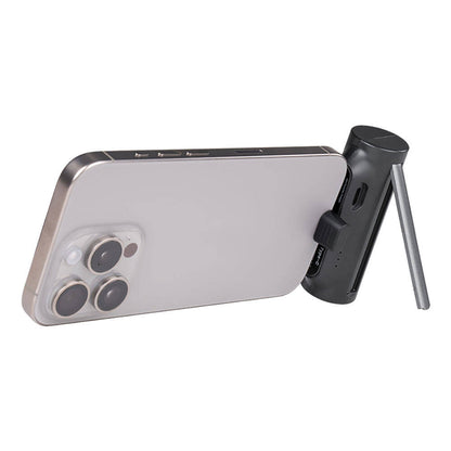 Benks PB15 Taşınabilir Standlı Lightning Portlu Powerbank 5000mAh Beyaz