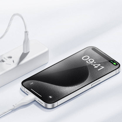 Casebang Type-C To Type-C Hızlı Şarj Özellikli Örgülü 60W PD Kablo 2m Beyaz