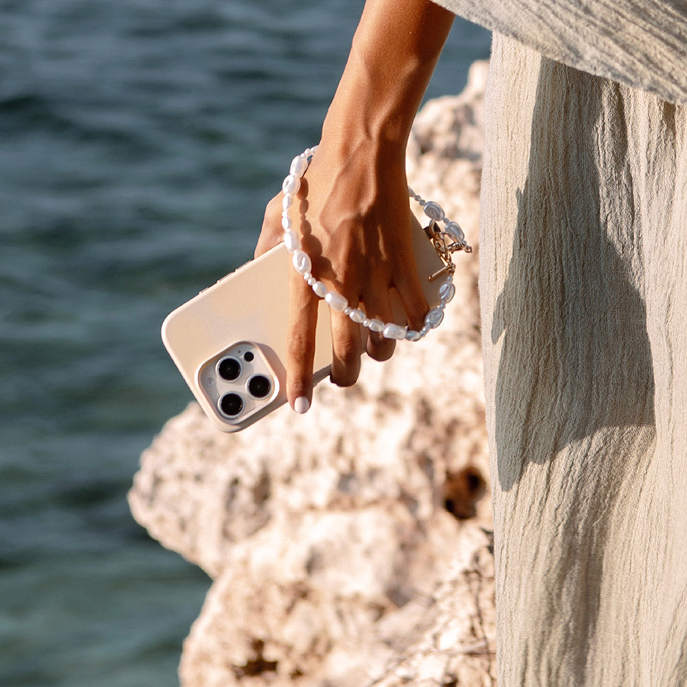 Coehl Perla Serisi İnci Tasarımlı Telefon Askı Aparatı Beyaz