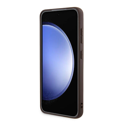 Galaxy S24 Plus Kılıf Guess Orjinal Lisanslı PU Deri Yazı ve 4G Metal Logolu Desenli Kapak Kahverengi