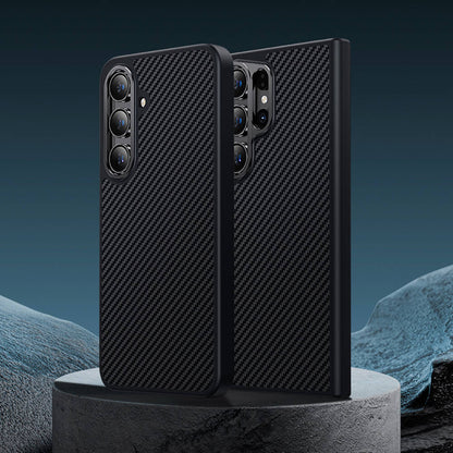 Galaxy S24 Plus Kılıf Karbon Fiber M-safe Şarj Özellikli Benks Hybrid ArmorPro 600D Kevlar Kapak Siyah