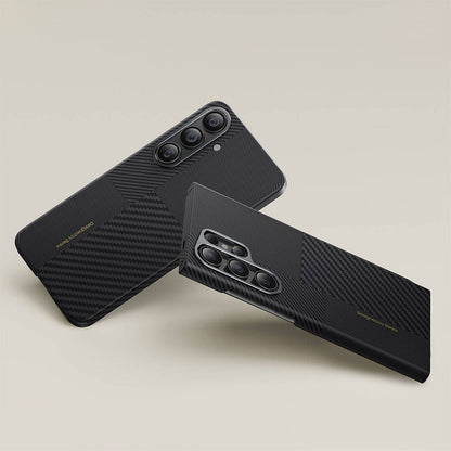 Galaxy S24 Plus M-safe Şarj Özellikli Karbon Fiber Benks Montage ArmorAir Kevlar Kapak Siyah