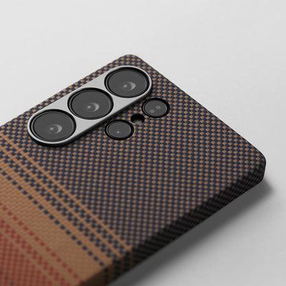 Galaxy S25 Ultra Kılıf M-safe Şarj Özellikli Aramid Fiber Pitaka Tactile Woven Sunset-Moonrise Serisi Kapak Mavi