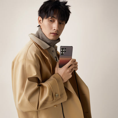 Galaxy S25 Ultra Kılıf M-safe Şarj Özellikli Aramid Fiber Pitaka Tactile Woven Sunset-Moonrise Serisi Kapak Kahverengi