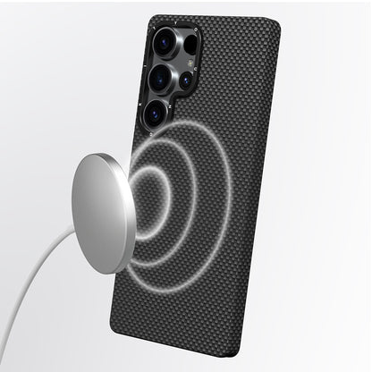 Galaxy S25 Ultra Kılıf M-safe Şarj Özellikli Aramid Fiber Youngkit 1500D Kevlar Extreme Wing Serisi Kapak Siyah