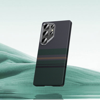 Galaxy S25 Ultra Kılıf M-safe Şarj Özellikli Karbon Fiber Tasarımlı Benks Aurora ArmorAir Kevlar Kapak Yeşil