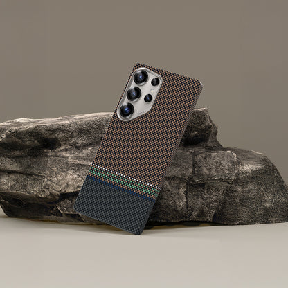 Galaxy S25 Ultra Kılıf M-safe Şarj Özellikli Karbon Fiber Tasarımlı Benks Prestige ArmorAir Kevlar Kapak Gold