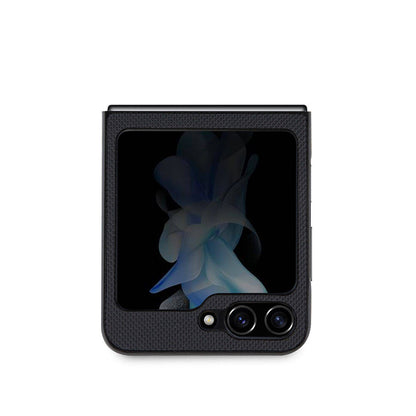 Galaxy Z Flip 5 Kılıf Lacoste Orjinal Lisanslı PU Pike Desenli Arka Yüzey İkonik Timsah Dokuma Logolu Kapak Siyah