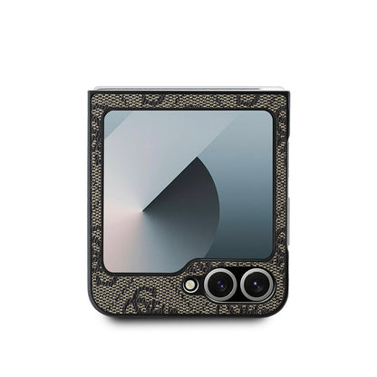 Galaxy Z Flip 6 Kılıf Guess Orjinal Lisanslı Leather Metal Logo Kapak Kahverengi