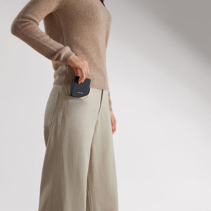 Galaxy Z Flip 6 Kılıf M-safe Şarj Özellikli 600D Aramid Fiber Pitaka Ultra-Slim Classic Serisi Black-Grey Twill Kapak Siyah-Gri